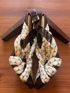 Gwen Stefani LAMB Tamika Brown Leather & Cream Patterned Slingback Knot Sandals